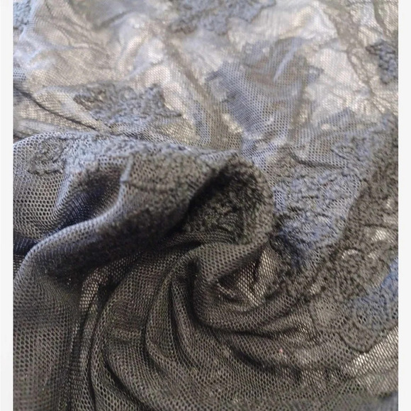 Torrid Black Sheer Lace Embroidered Cold Shoulder  Blouse Size 2 - Picture 9 of 9